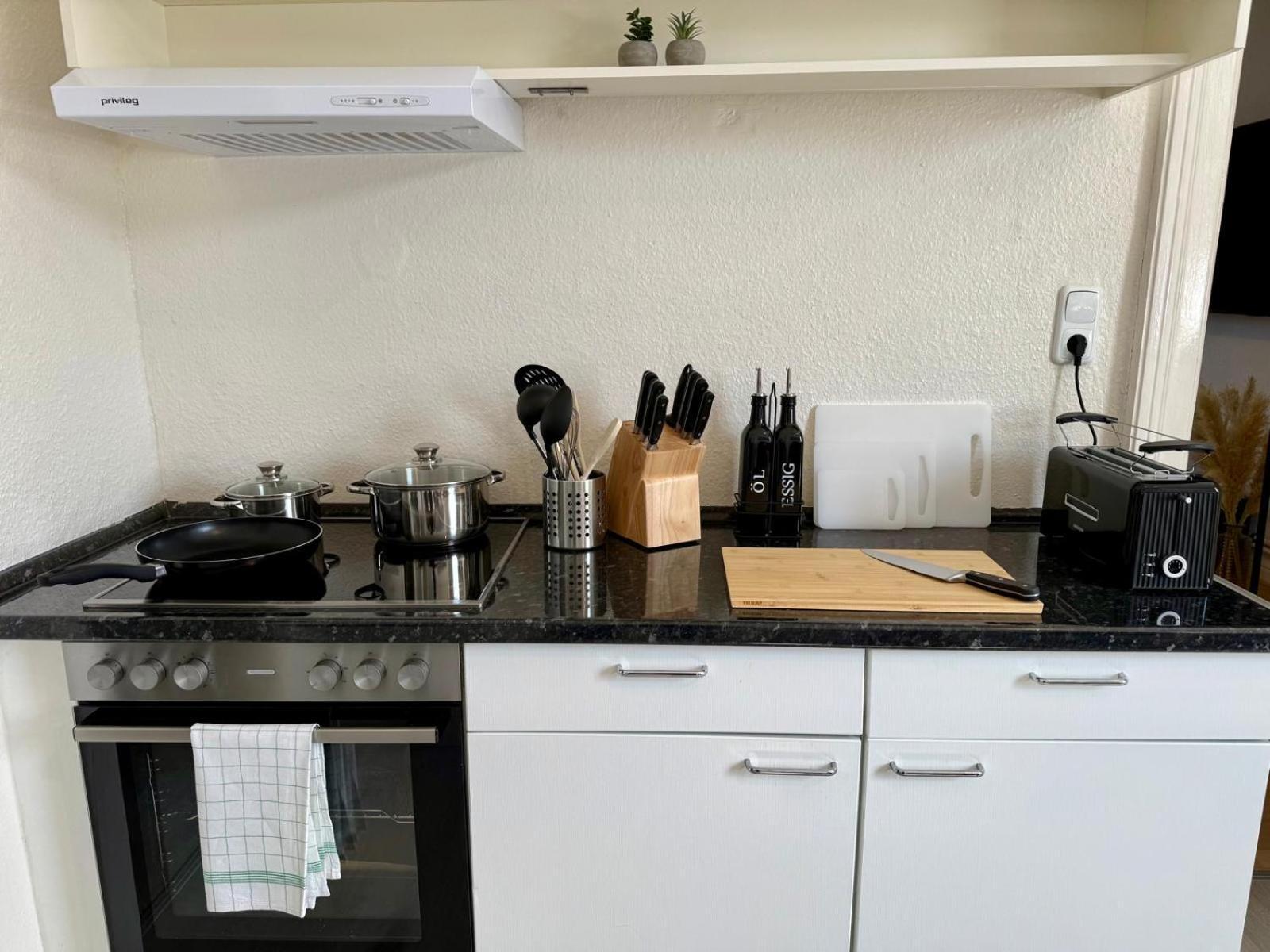 Tt Living Apartments Bonitas & Divinitas I 2 Schlafzimmer I Kueche I Vollbad I Waschmaschine Rellingen Exterior photo